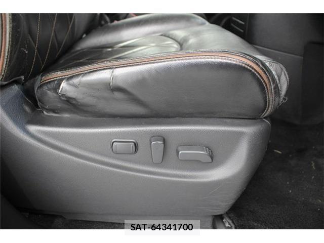 Nissan ELGRAND 2014-11 6303944-27