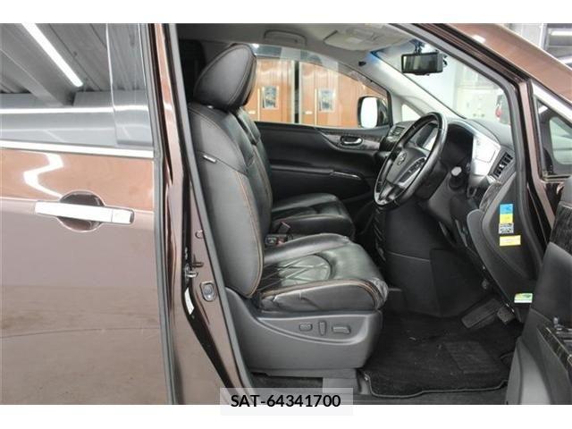 Nissan ELGRAND 2014-11 6303944-28