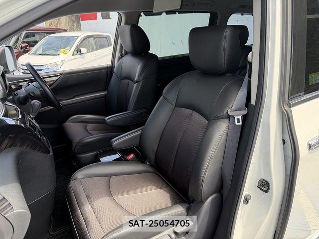 Nissan ELGRAND 2015-07 6526079-17