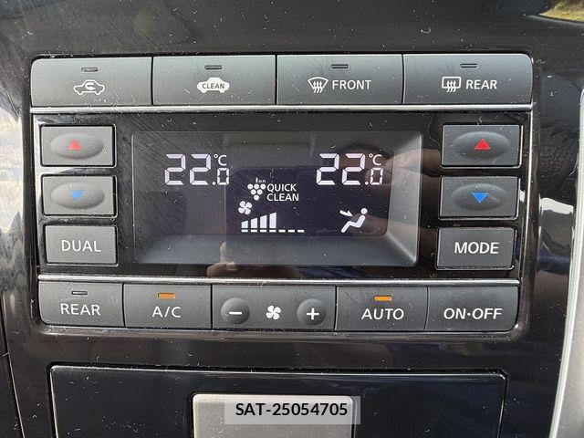 Nissan ELGRAND 2015-07 6526079-29