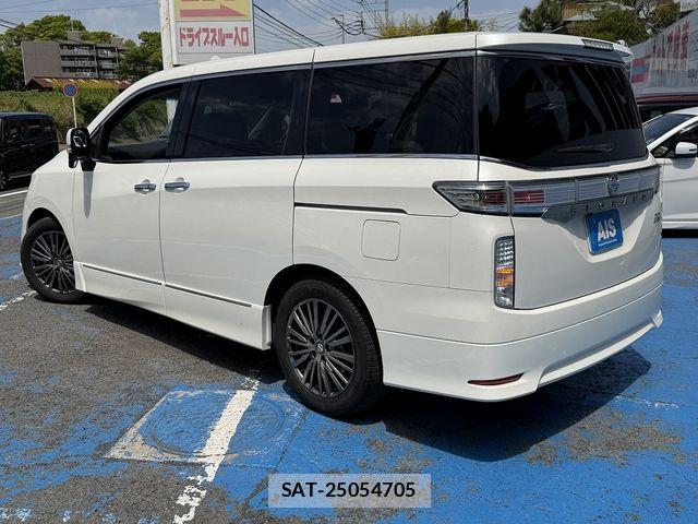 Nissan ELGRAND 2015-07 6526079-5