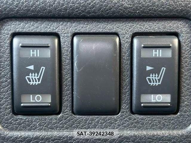 Nissan ELGRAND 2021-02 6544802-9