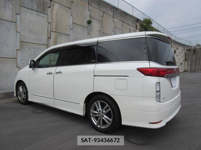 Nissan ELGRAND 2011-03 6611721-14