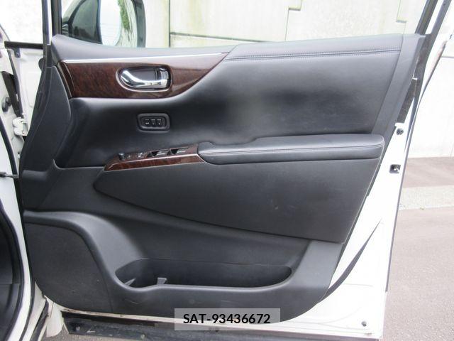 Nissan ELGRAND 2011-03 6611721-21