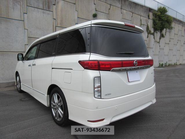 Nissan ELGRAND 2011-03 6611721-2
