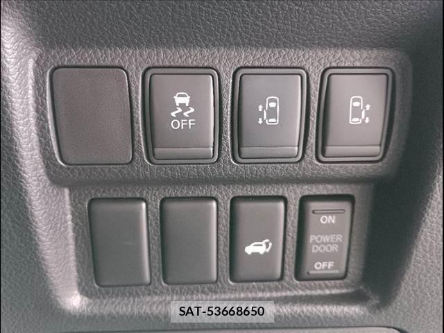 Nissan ELGRAND 2021-01 6611711-14
