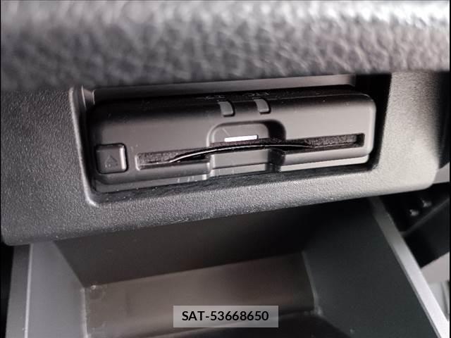 Nissan ELGRAND 2021-01 6611711-15