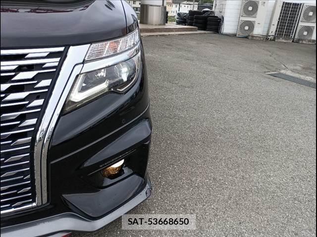 Nissan ELGRAND 2021-01 6611711-17