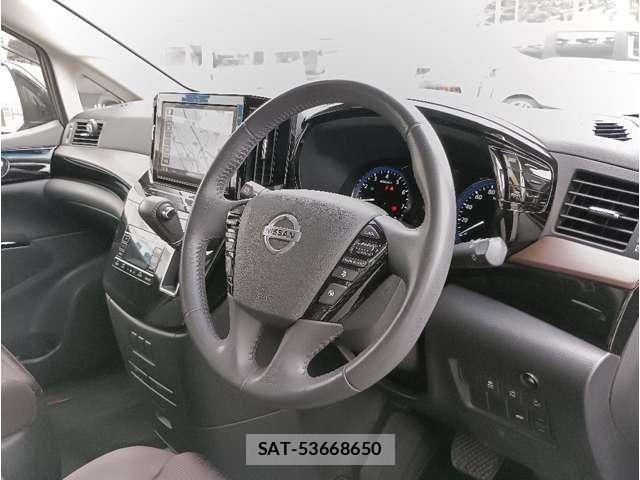 Nissan ELGRAND 2021-01 6611711-27