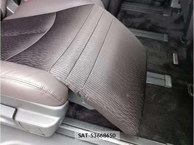 Nissan ELGRAND 2021-01 6611711-29