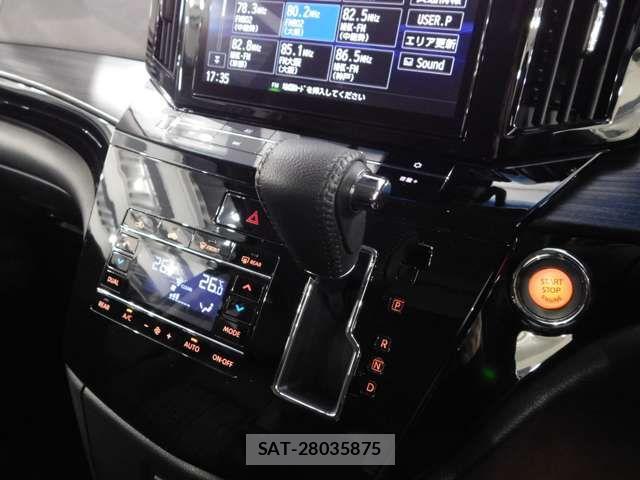 Nissan ELGRAND 2021-01 6611713-12