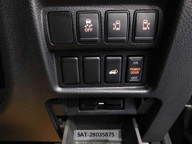 Nissan ELGRAND 2021-01 6611713-15