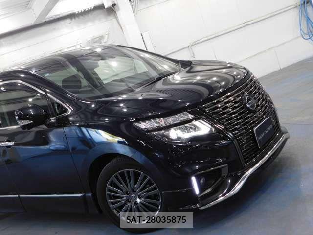 Nissan ELGRAND 2021-01 6611713-7