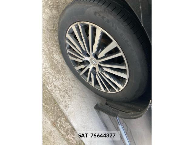 Nissan ELGRAND 2017-04 6611717-8