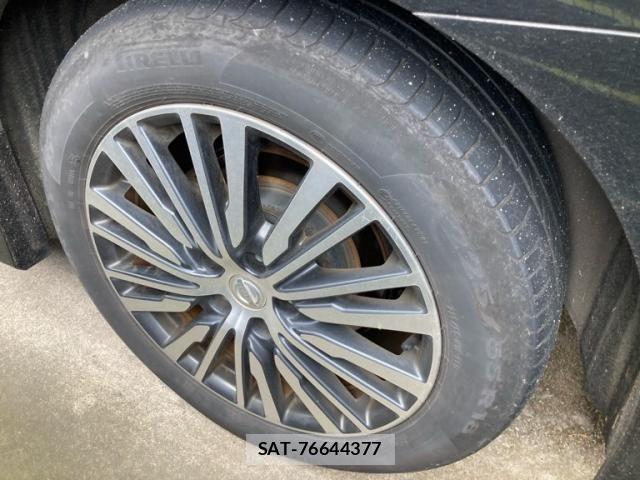 Nissan ELGRAND 2017-04 6611717-6