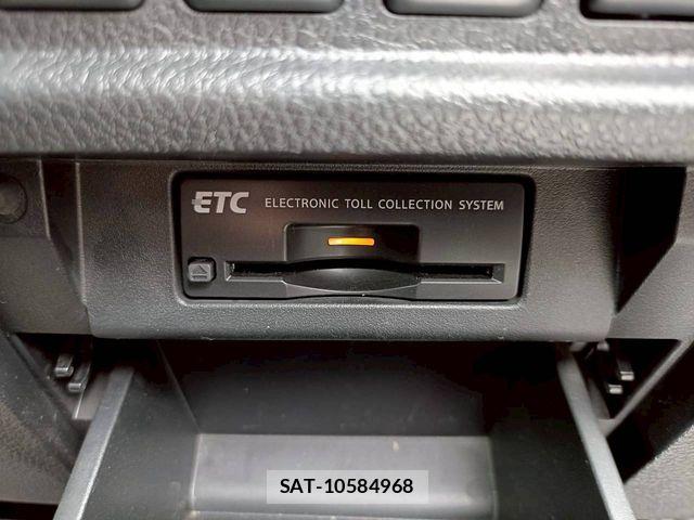 Nissan ELGRAND 2012-01 6611718-15