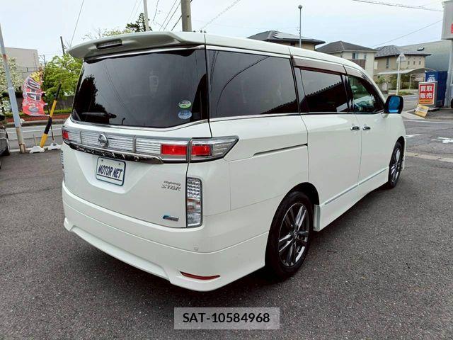 Nissan ELGRAND 2012-01 6611718-1