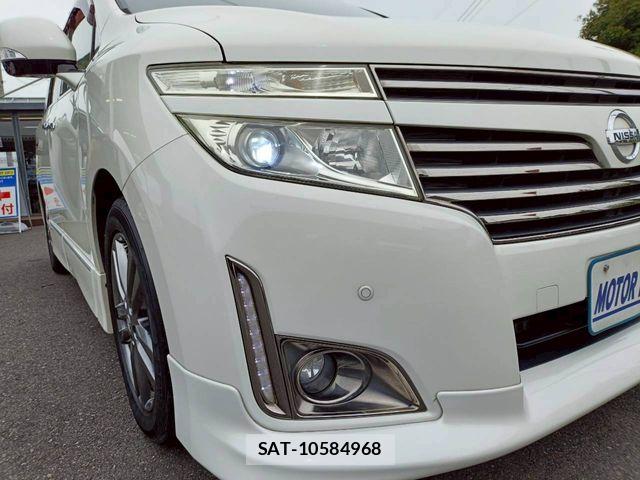 Nissan ELGRAND 2012-01 6611718-23