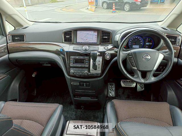 Nissan ELGRAND 2012-01 6611718-8