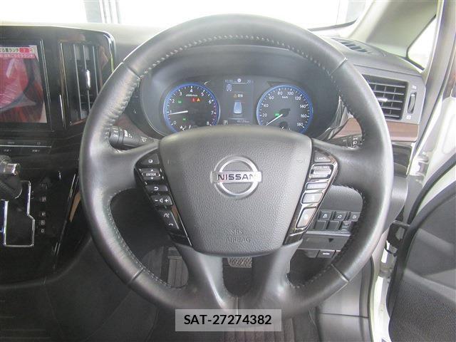 Nissan ELGRAND 2021-03 6611712-10