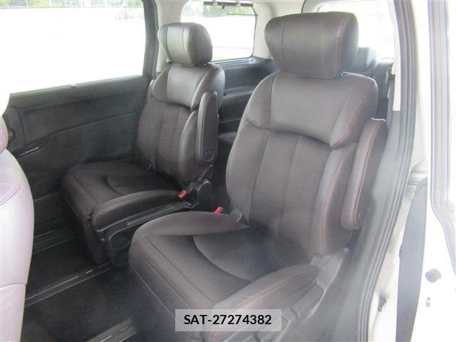 Nissan ELGRAND 2021-03 6611712-15