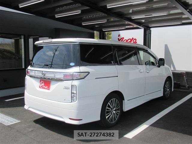 Nissan ELGRAND 2021-03 6611712-3