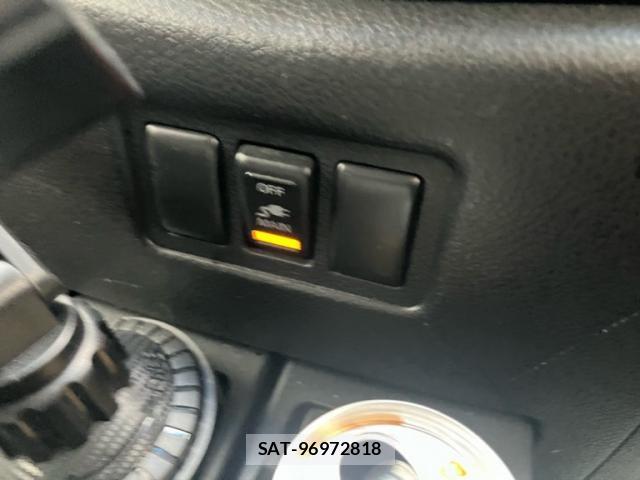Nissan ELGRAND 2011-07 6611725-18