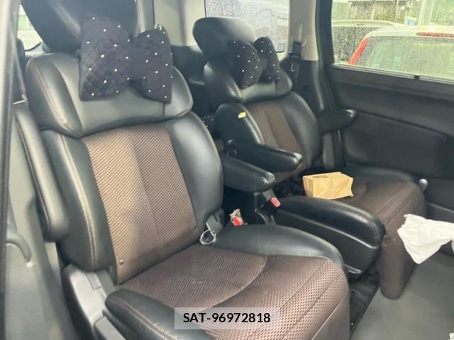 Nissan ELGRAND 2011-07 6611725-7