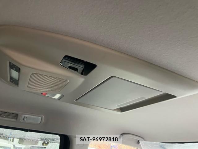 Nissan ELGRAND 2011-07 6611725-8