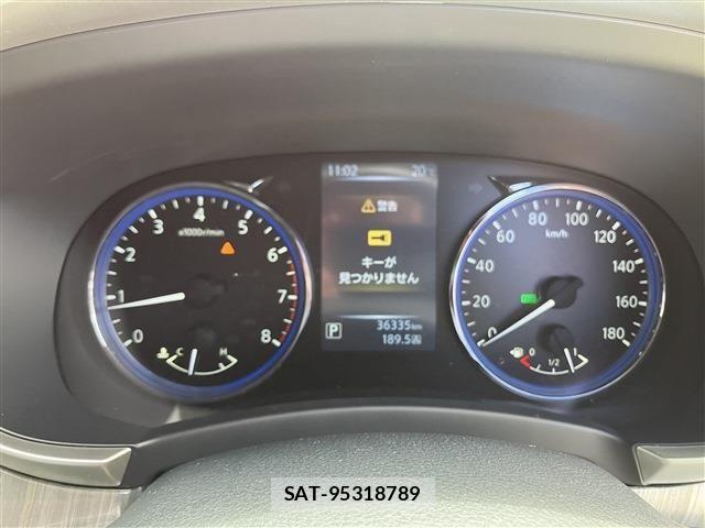 Nissan ELGRAND 2016-11 6641522-14
