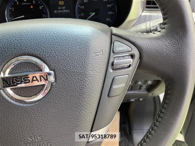 Nissan ELGRAND 2016-11 6641522-27