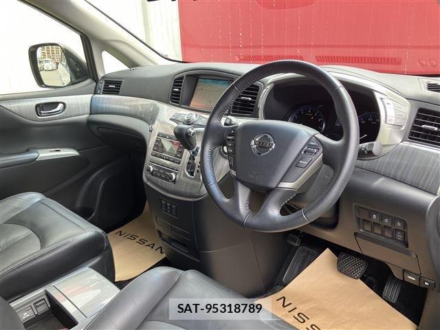 Nissan ELGRAND 2016-11 6641522-3