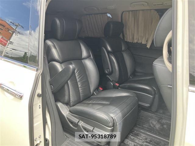 Nissan ELGRAND 2016-11 6641522-5