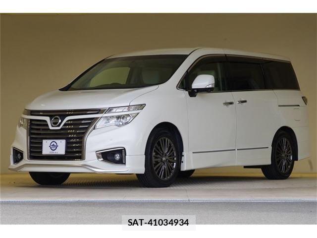 Nissan ELGRAND 2017-08 6671218-0