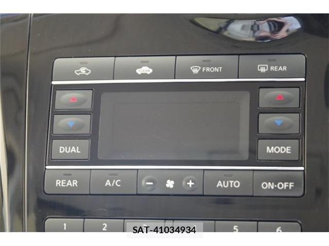 Nissan ELGRAND 2017-08 6671218-9