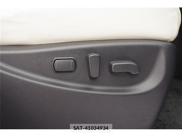 Nissan ELGRAND 2017-08 6671218-11