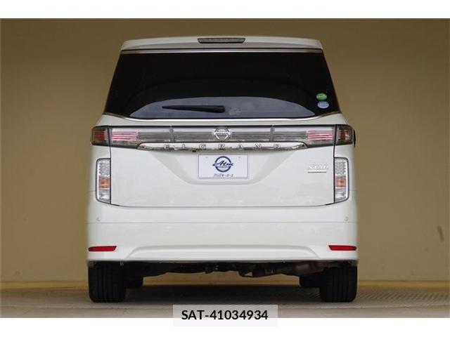 Nissan ELGRAND 2017-08 6671218-21