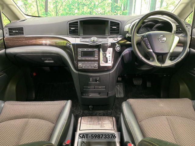 Nissan ELGRAND 2011-11 6671221-1