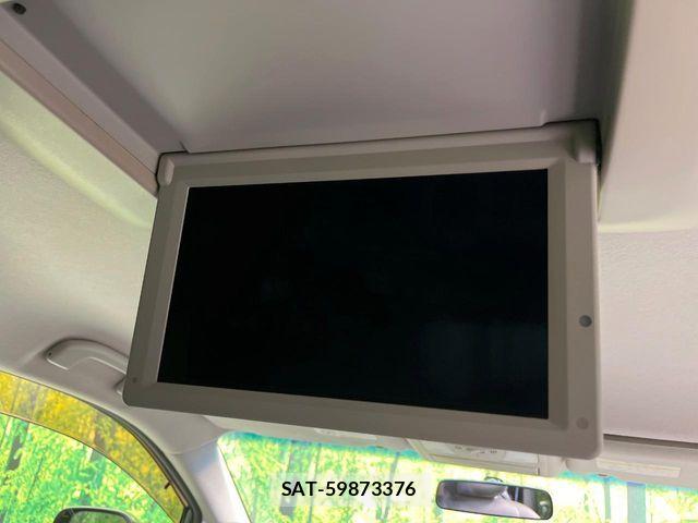Nissan ELGRAND 2011-11 6671221-2