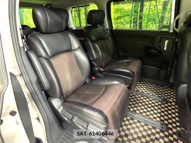 Nissan ELGRAND 2013-07 6675859-8