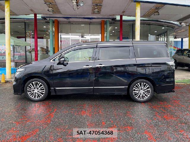 Nissan ELGRAND 2017-11 6675853-13