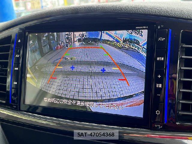 Nissan ELGRAND 2017-11 6675853-15