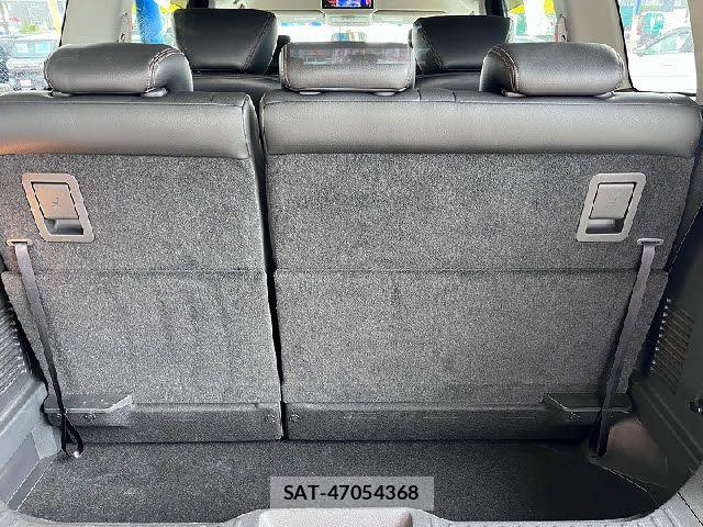 Nissan ELGRAND 2017-11 6675853-22