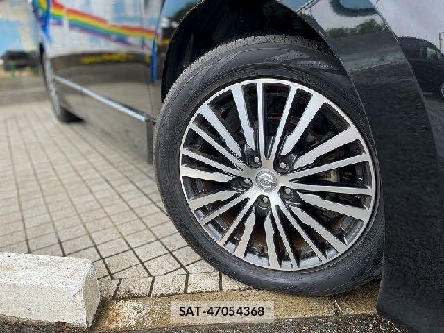 Nissan ELGRAND 2017-11 6675853-24