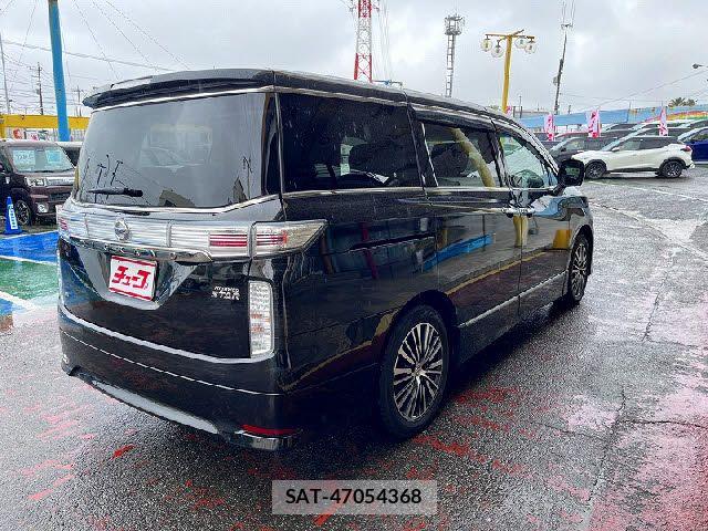 Nissan ELGRAND 2017-11 6675853-2