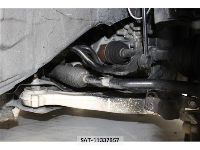 Nissan ELGRAND 2014-05 6675857-19