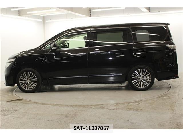 Nissan ELGRAND 2014-05 6675857-6