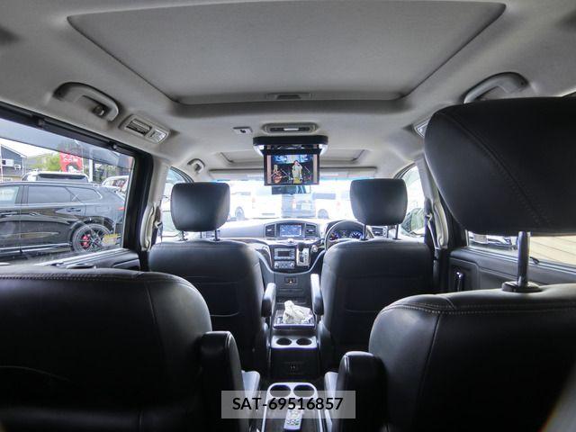 Nissan ELGRAND 2016-02 6675854-2