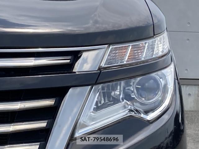 Nissan ELGRAND 2017-03 6675851-9