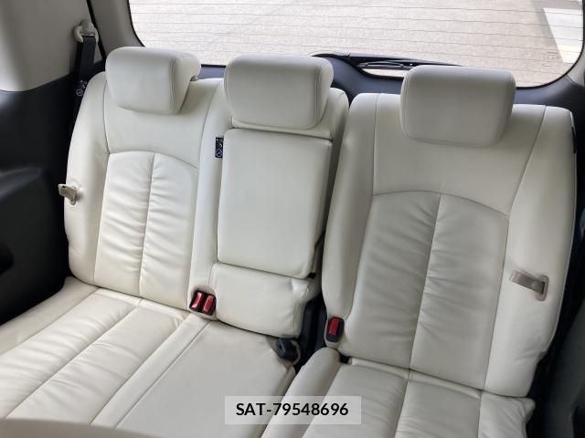Nissan ELGRAND 2017-03 6675851-27